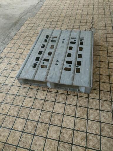 パレット 1枚