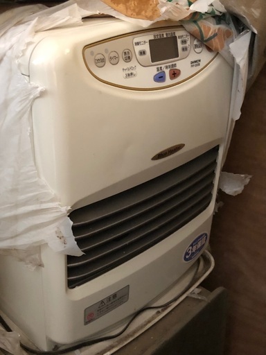 お値下げ！灯油ファンヒーター