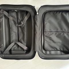 サムスナイトの機内持ち込みサイズスーツケースの画像