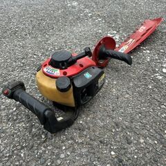 ゼノア HT751pro-1 エンジンヘッジトリマー【野田愛宕店】【店頭取引限定】【中古】ITDDCNEG3N4Kの画像