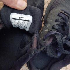 ナイキ　スニーカー　NIKE　黒　ブラックシューズ 靴の画像