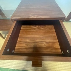 テーブル　机　ガラステーブルの画像