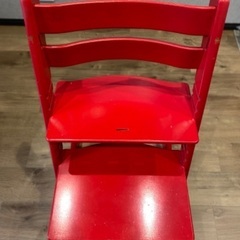 【10/9商談中】ストッケトリップトラップ赤　レッド　ベビーチェアの画像