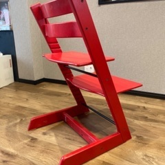 【10/9商談中】ストッケトリップトラップ赤　レッド　ベビーチェアの画像