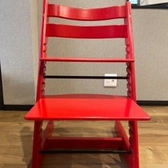 【10/9商談中】ストッケトリップトラップ赤　レッド　ベビーチェアの画像