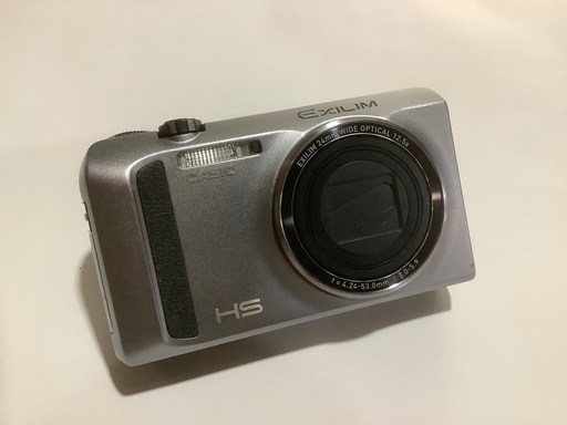 デジタルカメラ Casio EXILIM EX-ZR400