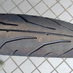中古バイクタイヤの画像