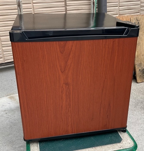 【RKGRE-348】特価！オーヤマ/1ドア冷蔵庫/46L/ PRC-B051D-M/中古品/2022年製/当社より近隣無料配達！