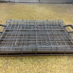 アイリスオーヤマ 折りたたみ式 ケージ ワイヤー 猫・小型犬 幅45×奥行60×高さ48cm 美品の画像