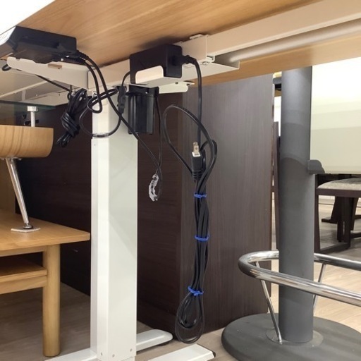 Flexspotの電動昇降デスクのご案内！(トレファク寝屋川)