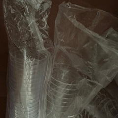 赤ワイングラス シャンパングラス ワイングラス 50個セット　150ml 使い捨て　堅いプラスチック シャンパングラス 赤ワイングラス パーティー、結婚式、ピクニック、バーベキュー、旅行、祝祭、お祝い、花瓶、同窓会、誕生日会、ホームパーティーの画像