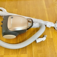 Panasonic   掃除機　MC-PK19G-N