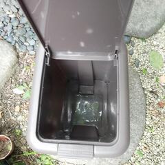ペダルプッシュペール ゴミ箱 ちりかごの画像