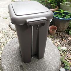 ペダルプッシュペール ゴミ箱 ちりかごの画像