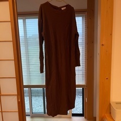 ワンピースとニット