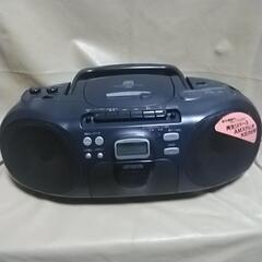 aiwaポータブルステレオレトロな美品です。