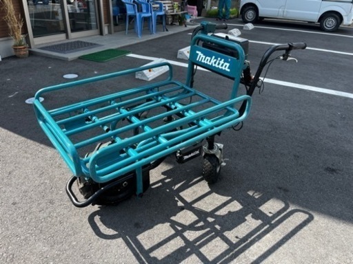福岡八女　マキタ　電動運搬車　CU180D パイプフレーム仕様