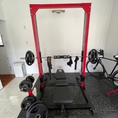 スミスマシン、ベンチプレス、スクワット、ジム、スポーツ フィットネス、トレーニングの画像