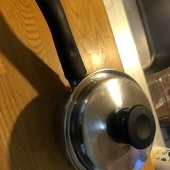 アムウェイ　小ソースパンの画像