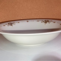 Noritake ノリタケ Ivory China SUFFOLK  直径19センチ 深皿の画像