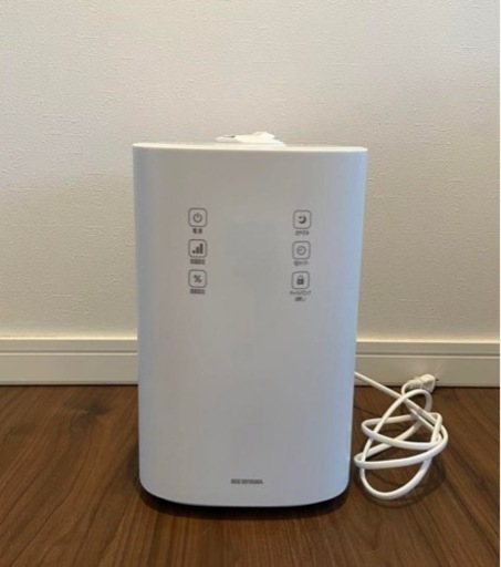 ハイブリッドアロマ加湿器　アイリスオーヤマ　UHK-500-W