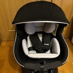 combi チャイルドシートの画像
