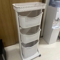 ランドリーバスケット 3段の画像
