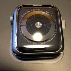 アップルウォッチシリーズ4 Series4 GPS ナイキ　NIKE  Apple Watch 44ミリと40ミリペアセット の画像