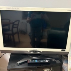 Sharp AQUOS 液晶カラーテレビ　32インチ