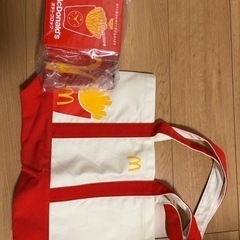 マクドナルド　時計、トートバッグの画像
