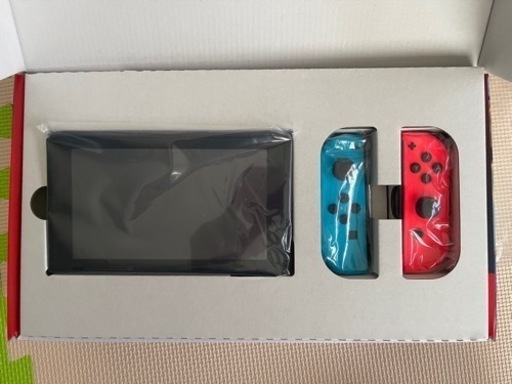 Nintendo Switch【箱・ソフト2本付き】