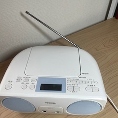 （引き取り中）美品　ラジオ　CDプレーヤーの画像