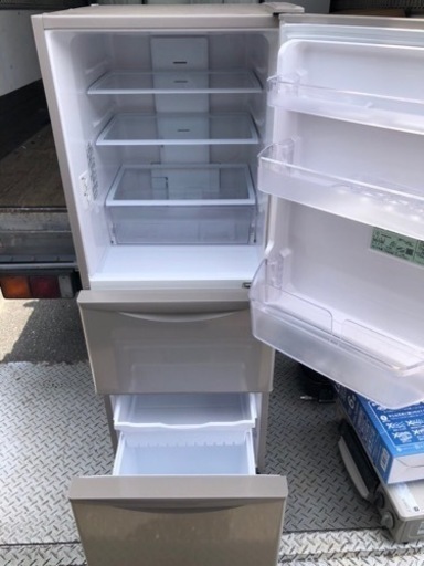 NO 167 ?北九州市内配送設置無料✨?　日立 HITACHI 冷凍冷蔵庫 まんなか野菜タイプ （265L・右開き） 3ドア ライト