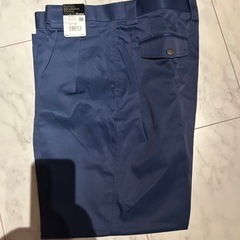 新品未使用の作業ズボン 84501 ツータックパンツ(ポリ65%綿35%)ウエスト96cmの画像