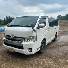 トヨタハイエース10人乗り
