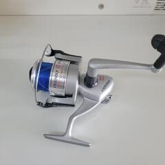 【釣具】FRIENDLY　投　GT2000 リール　中古　リサイ...