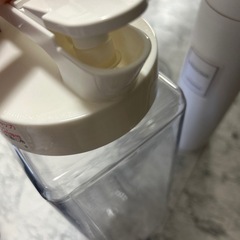 横置き🆗　冷蔵庫に入れたままつげる 岩崎工業　2.1L 冷水筒　麦茶ポット　スマートピッチャー　ラストロウェアの画像