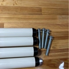 白デスクの画像