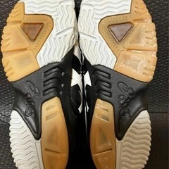 お取引中アシックス 26.0cm スポーツシューズ ブラックホワイトの画像