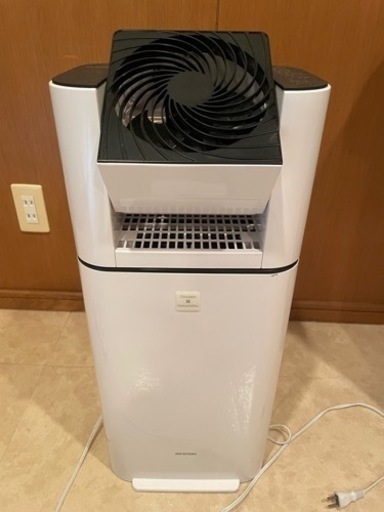家電 除湿機　ファンヒーター