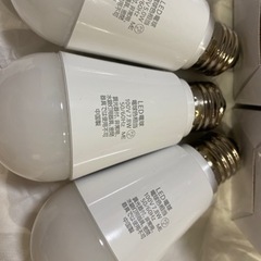 Panasonicひとセンサ付LED電球　3個セットの画像