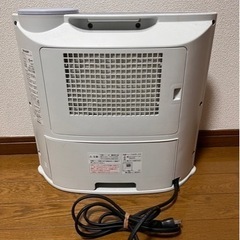 加湿セラミックファンヒーター SHARP の画像