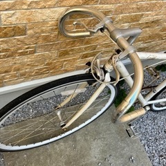 自転車 クロスバイクの画像