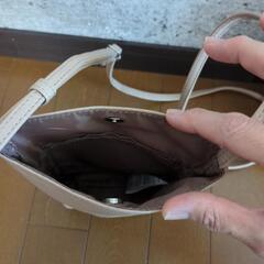 スマホショルダーバッグの画像