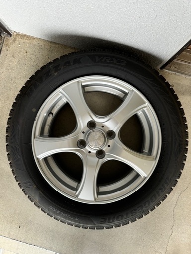 スタッドレスタイヤ、BLIZZAK VRX2