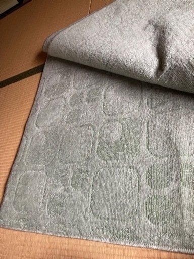 六畳の部屋にひいてたカーペット