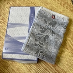 新品未使用品　箱入り今時タオルのハンドタオルの画像