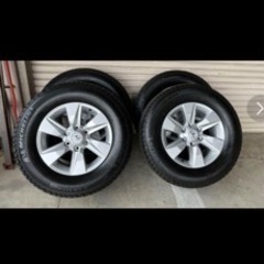 車のパーツ タイヤ、ホイール、ランクルプラドの画像