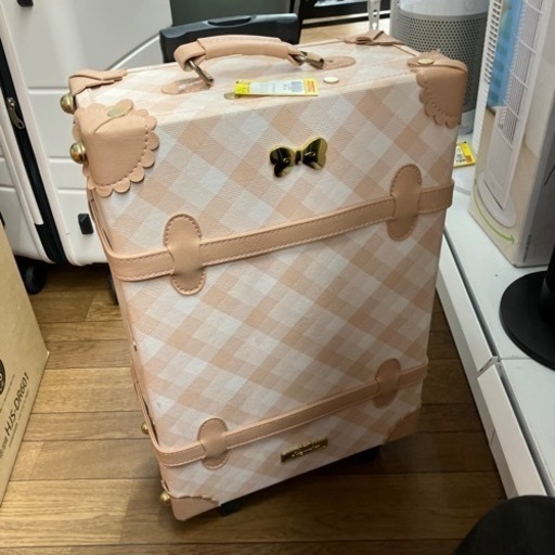 リズメロ　キャリーバッグ　スーツケース　リズリサ　マイメロコラボ（B6-99）