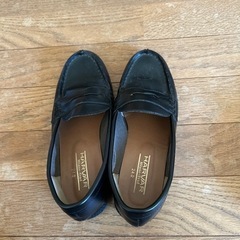 決まりました　靴ローファー
